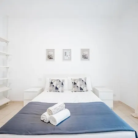 Analu Apartment Rom